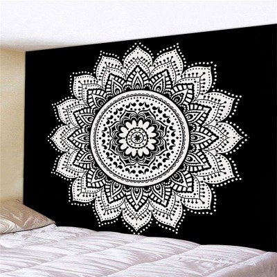 Tenture Mandala noire et blanche