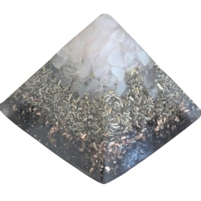 Orgonite Petite Pyramide Quartz rose